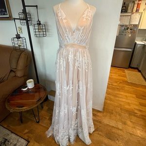 White and nude dress bump friendly